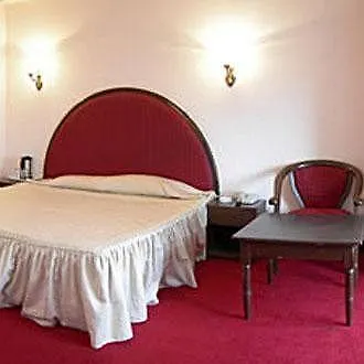 ***  Royal Jardin Whistling Pines Resort Shimla Indien