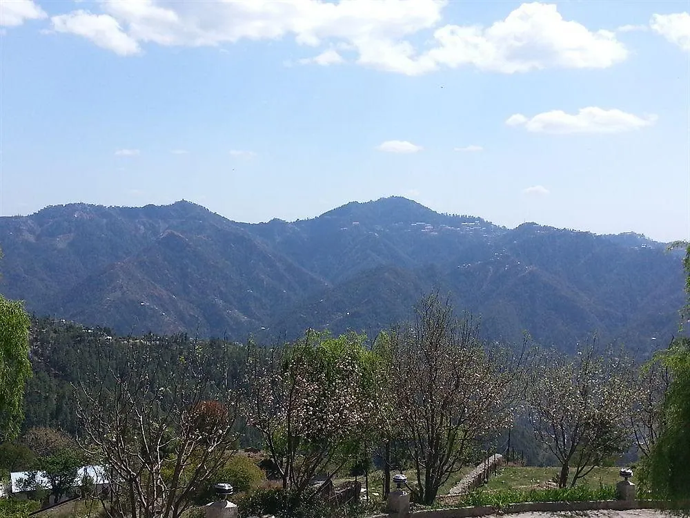 Royal Jardin Whistling Pines Resort Shimla 3*,