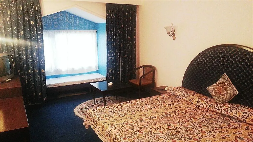 Royal Jardin Whistling Pines Resort Shimla
