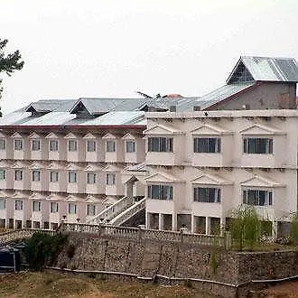 Royal Jardin Whistling Pines Resort Shimla
