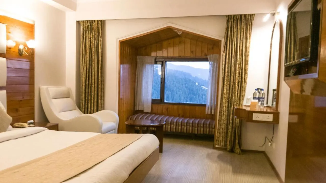 Royal Jardin Whistling Pines Resort Shimla 3*,