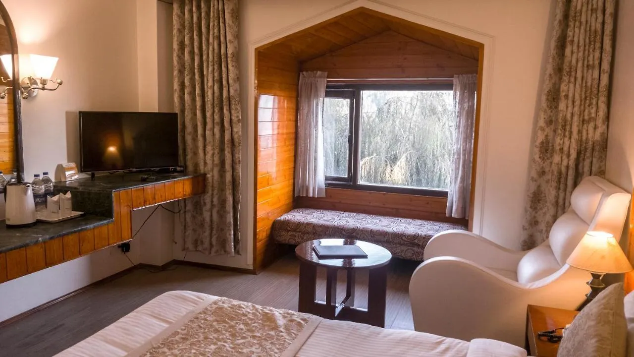 Royal Jardin Whistling Pines Resort Shimla